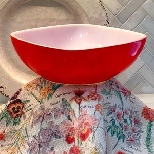 Vintage Pyrex 1950s Red Square Hostess Dish 1.5 Qt